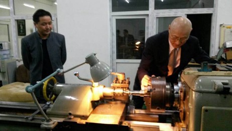 趙景謙的板料旋壓成型技術蜚聲海內外